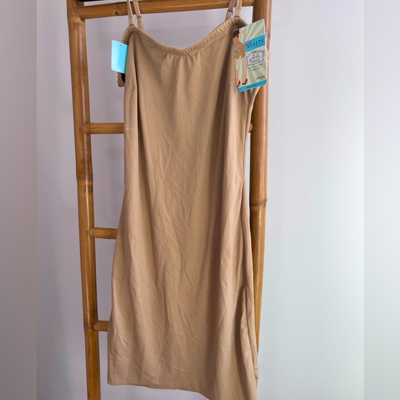 Spanx slip 1X NWT - Picture 1 of 3